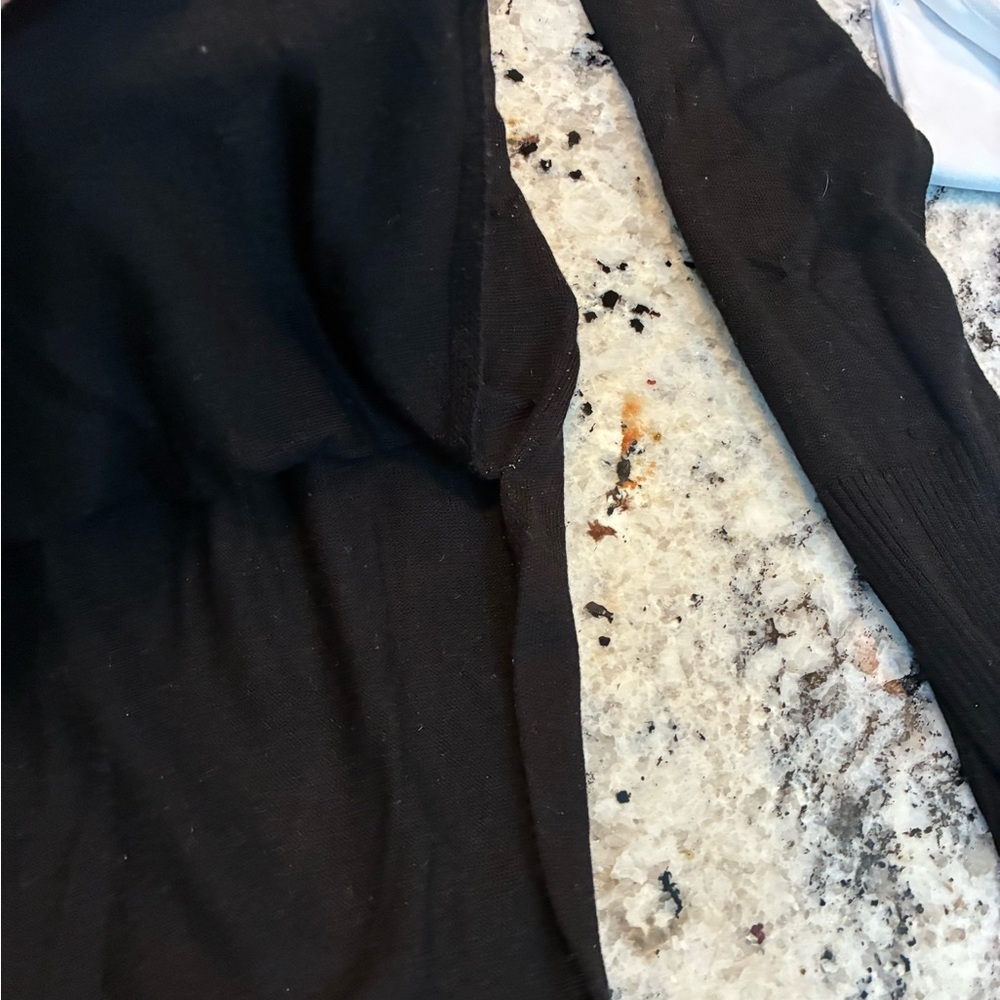 H&M Women's Black Crewneck Sweater.   L - Picture 4 of 7